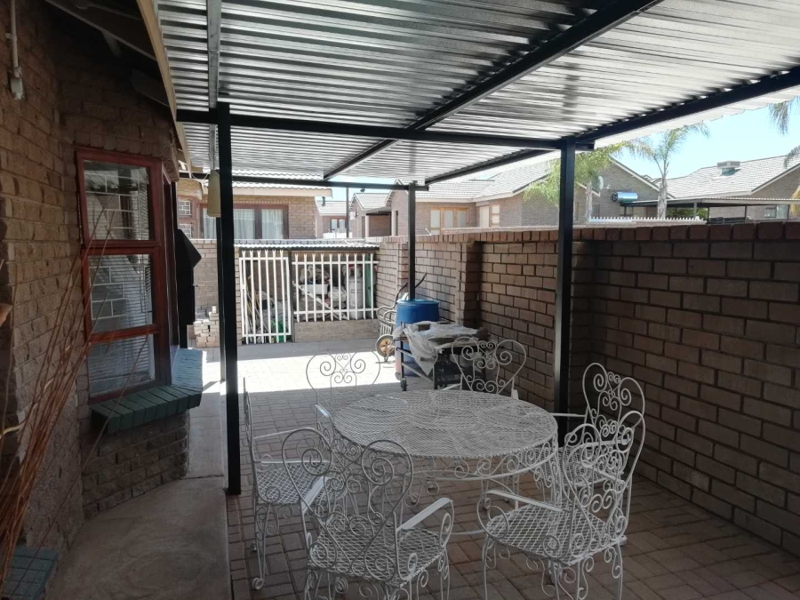 3 Bedroom Property for Sale in Keidebees Northern Cape